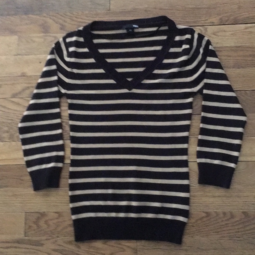 H&M fitted lightweight sweater